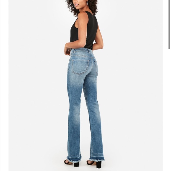 Women’s Express Frayed Blue Denim Pants 🌸 - Picture 1 of 14